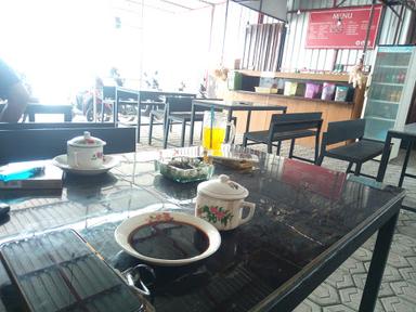 KEDAI KOPI DAMAR