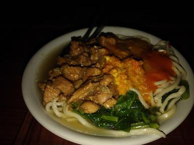 MIE AYAM PESONA