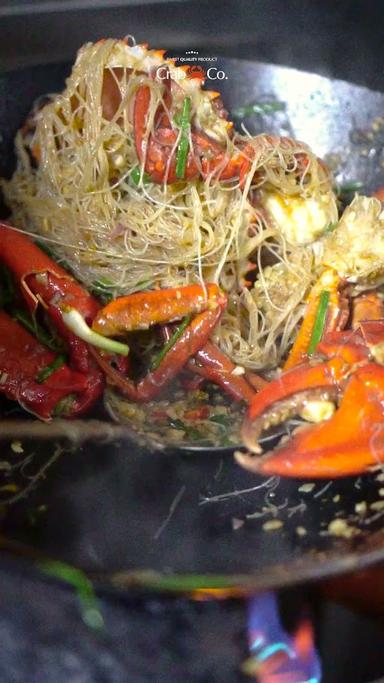 CRAB N CO SEAFOOD KEPITING