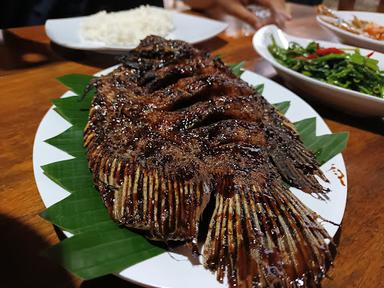 GUBUG MAKAN MANG ENGKING YANI GOLF SURABAYA