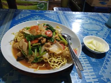 WARUNG CAK BONDET