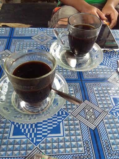 WARUNG KOPI LEK PUK