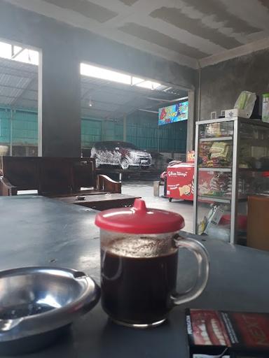 WARUNG KOPI LEK PUK