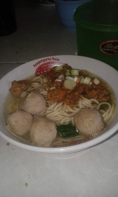 BAKSO RIBUT