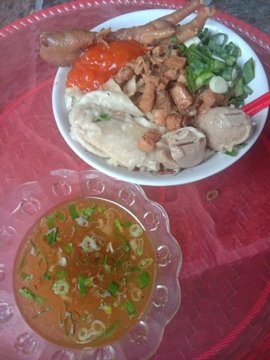 WARUNG MIE AYAM MM