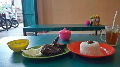 IKAN BAKAR GORENG NASI UDUK CHI CHI