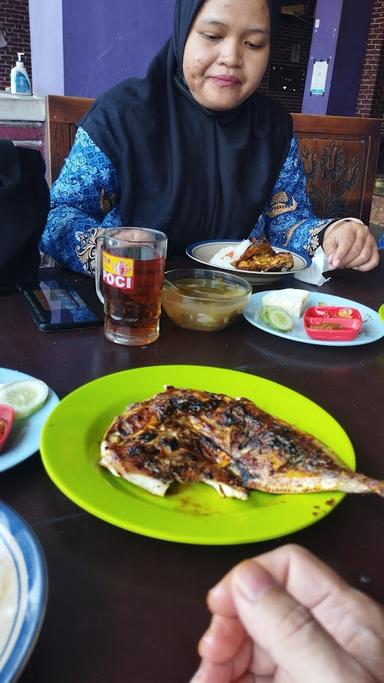 IKAN ETONG BAKAR HIDAYAH