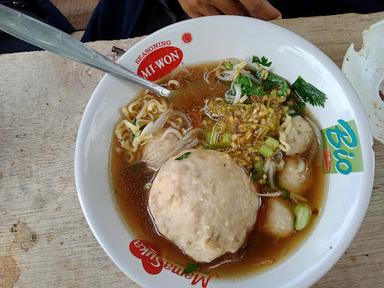 MIE AYAM BASO IBU ASIAH