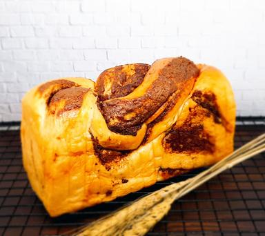 GANBAROU JAPANESE BREAD