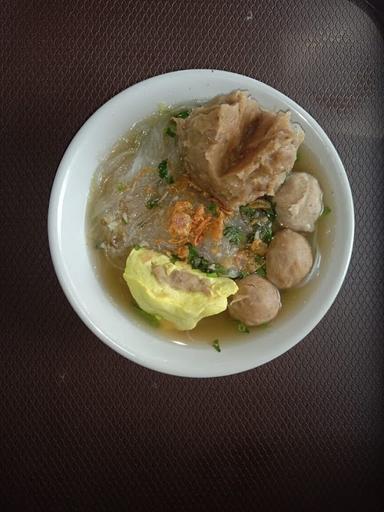 BAKMI AYAM & BAKSO LUMINTU