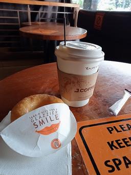 Photo's JCO Donuts & Coffee - Buaran Plaza