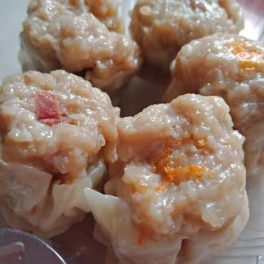 DIMSUMONE PERUMNAS KLENDER