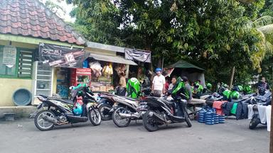 WARUNG KOPI TIMBUL