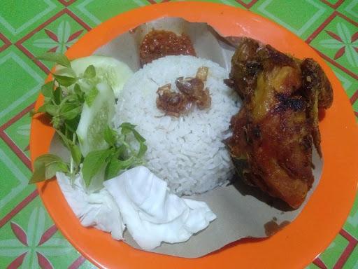 AYAM BAKAR NYONYA