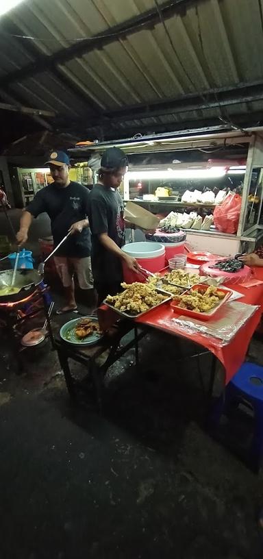 AYAM KREMES, AYAM GORENG, PECEL LELE