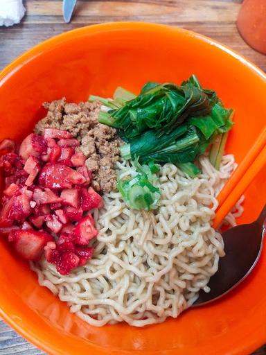 BAKMI DUA PUTRI