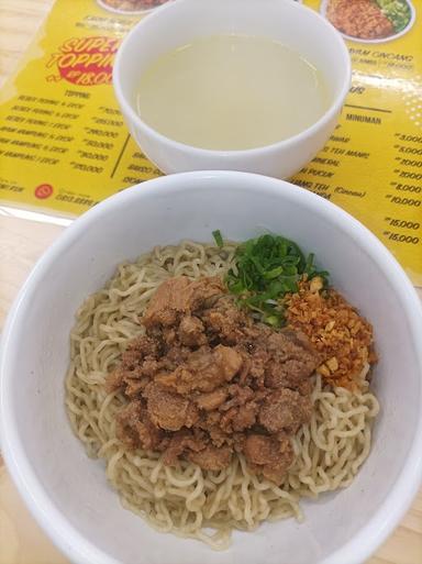 BAKMI KUN - PONDOK KELAPA