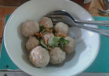 BAKSO PAK KUMIS