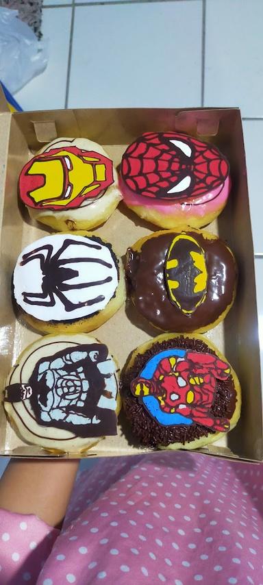 DOKARTER DONUTS