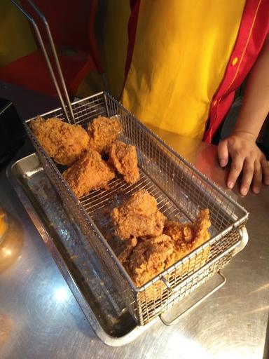 HISANA FRIED CHICKEN