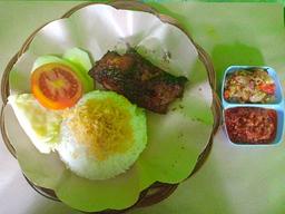 Photo's Mama Izul Home Made Fried Chicken