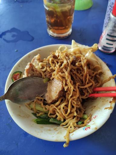 MIE AYAM BAKSO BAROKAH