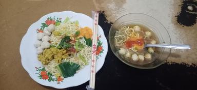 MIE AYAM & BAKSO KERIKIL