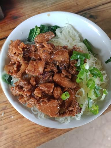 MIE AYAM PANGSIT TIDAR