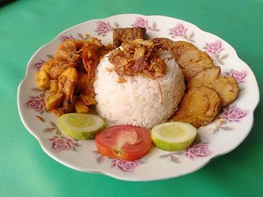 NASI UDUK KHAS BETAWI MPO UYIH