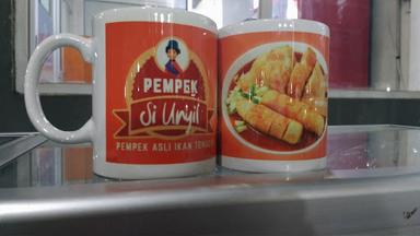 PEMPEK SI UNYIL