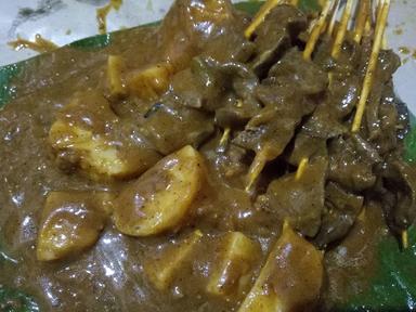 SATE PADANG PATAMUAN