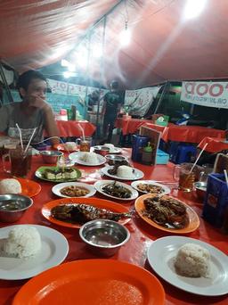 Photo's Seafood 68 (Cab. Jatinegara Timur)
