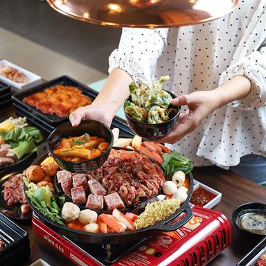 SOGOGI SHABU & GRILL BUARAN