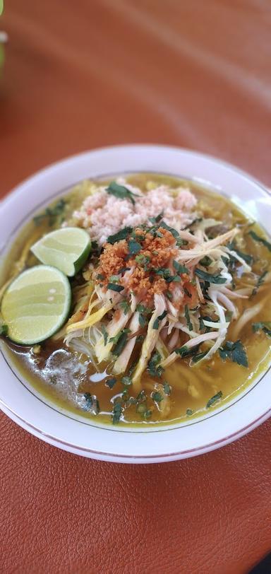 SOTO AYAM RANJAU & CEKER PAK RADEN