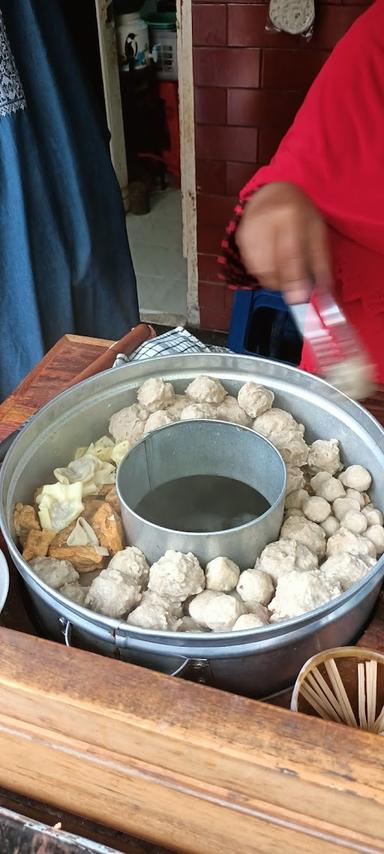 BAKSO BU SAM