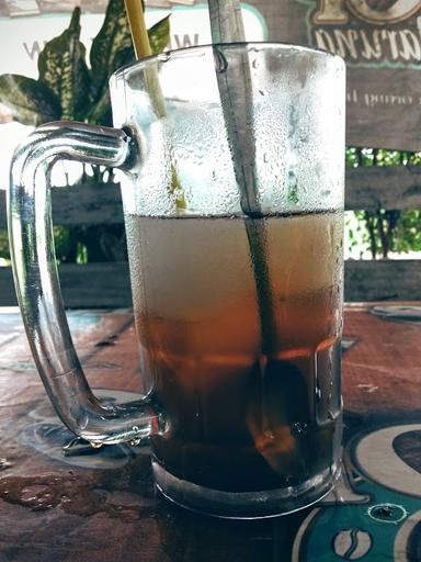 WARUNG IJO PAK YUNANI