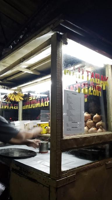 MARTABAK TELUR DAN KUE BANDUNG