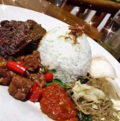 NASI UDUK JAKARTA HJ WIEN BUNSHA