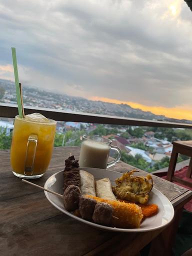 WARUNG SOTO DAN ANGKRINGAN PAPANDAYAN