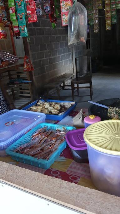 KEDAI LOTEK DAN SOTO MBAK YANTI