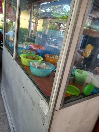 LOTEK GADO-GADO KUPAT TAHU MBAK HANUM