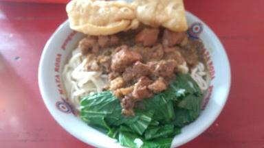 MIE AYAM DAN BAKSO WONOGIRI MANUNGGAL JAYA