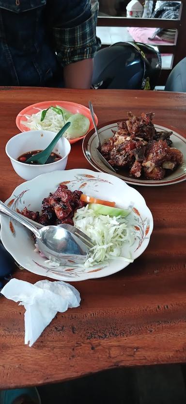 WARUNG MAKAN SATE KAMBING BATIBUL ROWO BARU