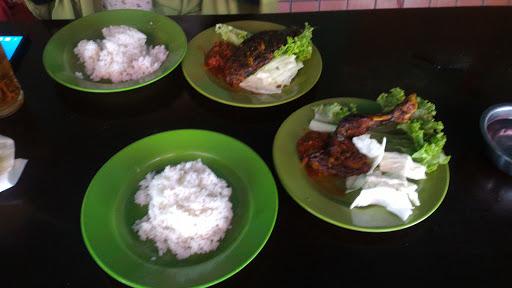 AYAM BAKAR SURABAYA