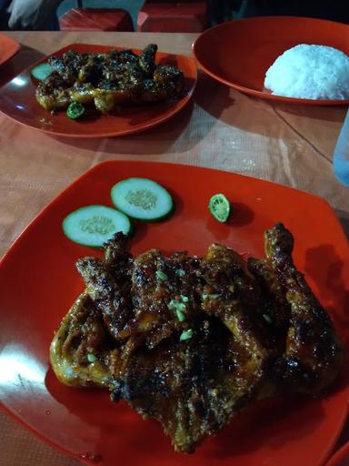 AYAM BAKAR TALIWANG REMAJA II