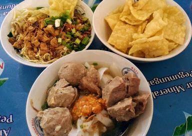 BAKSO AYAH DAN BUNDA ASLI GUNUNGKIDUL