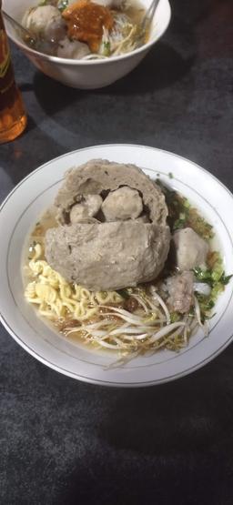 Photo's Mas Gayeng Meatball Give Birth 2 Jakarta