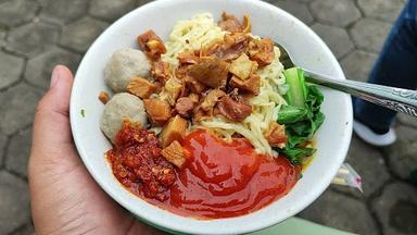 MIE AYAM MAS YITNO