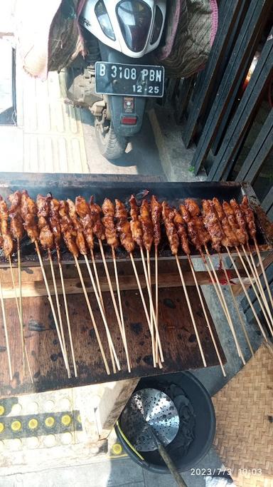 SATE AYAM & SATE KAMBING (BANG JOE/CHA AIDIL)