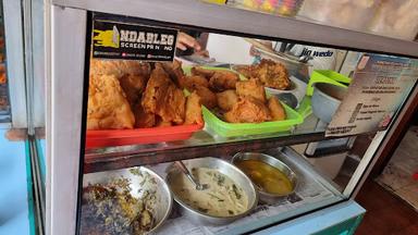 WARUNG NASI BREBES